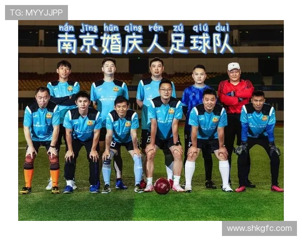 南京足球队精英赛征程回顾与奋斗精神的深度剖析 南京足球队精英赛征程回顾与奋斗精神的深度剖析
